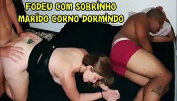 sexo com tia dormindo